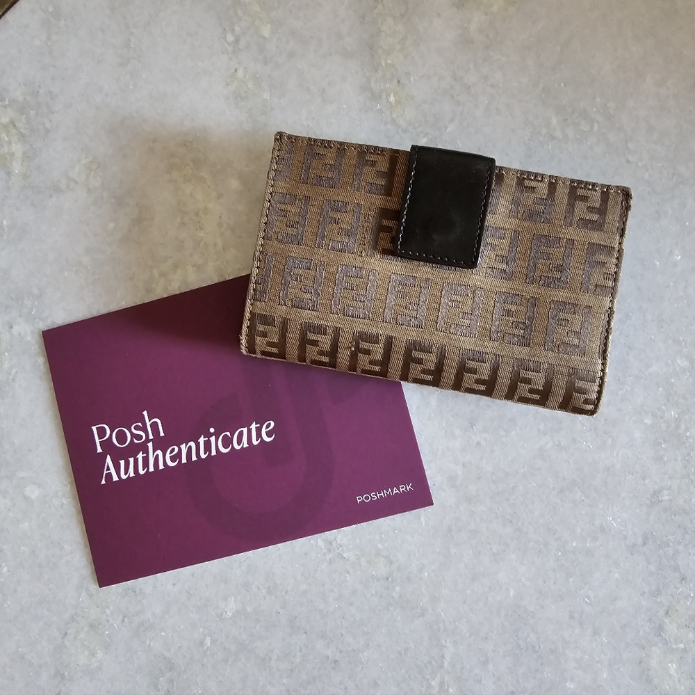 🌟AUTHENTIC🌟Fendi Bifold Wallet
